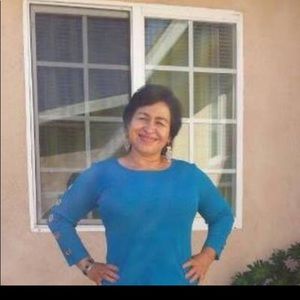 Meet your Posher, Roxana